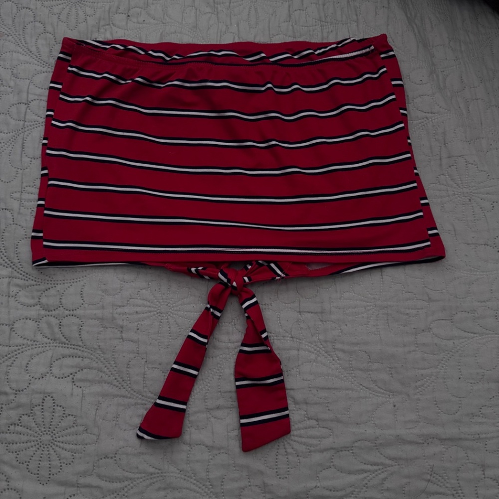 Crop top - Picture 2 of 2